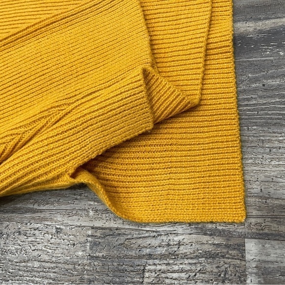 VICI Lumiere Women’s Mustard Yellow Sweater - Picture 10 of 13